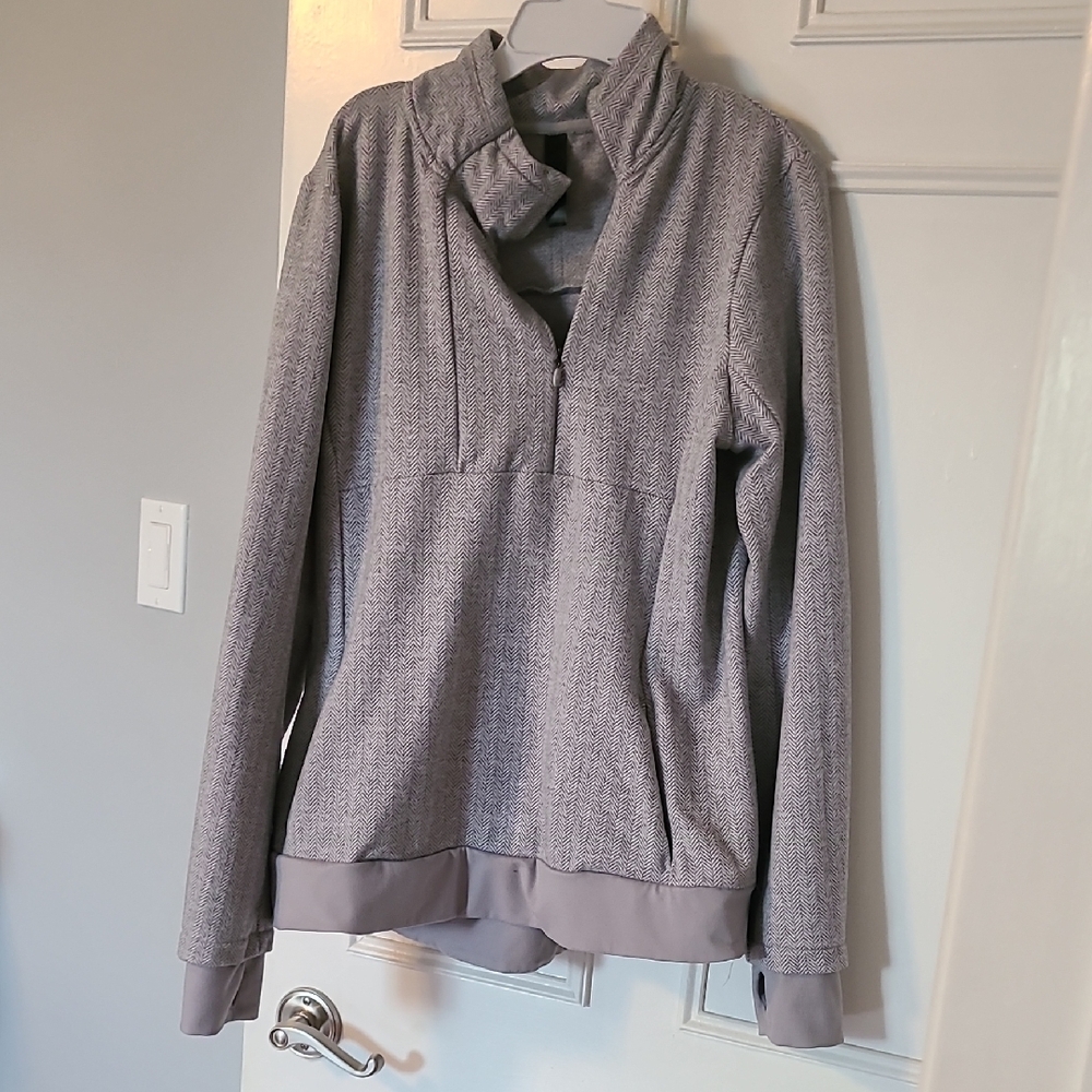 Kyodan Light Gray Pullover size M